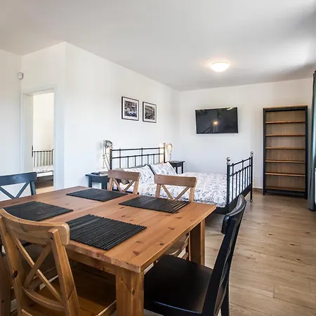 게스트하우스 Helga 3*